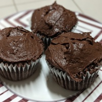 Chocolate Vegan Cupcakes with Ganache Frosting